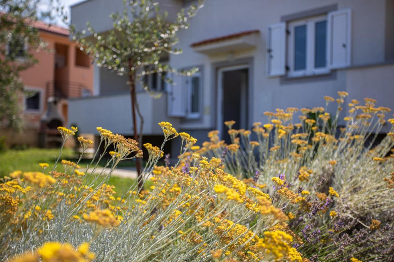 Apartments Katarina Šilo Exterior foto